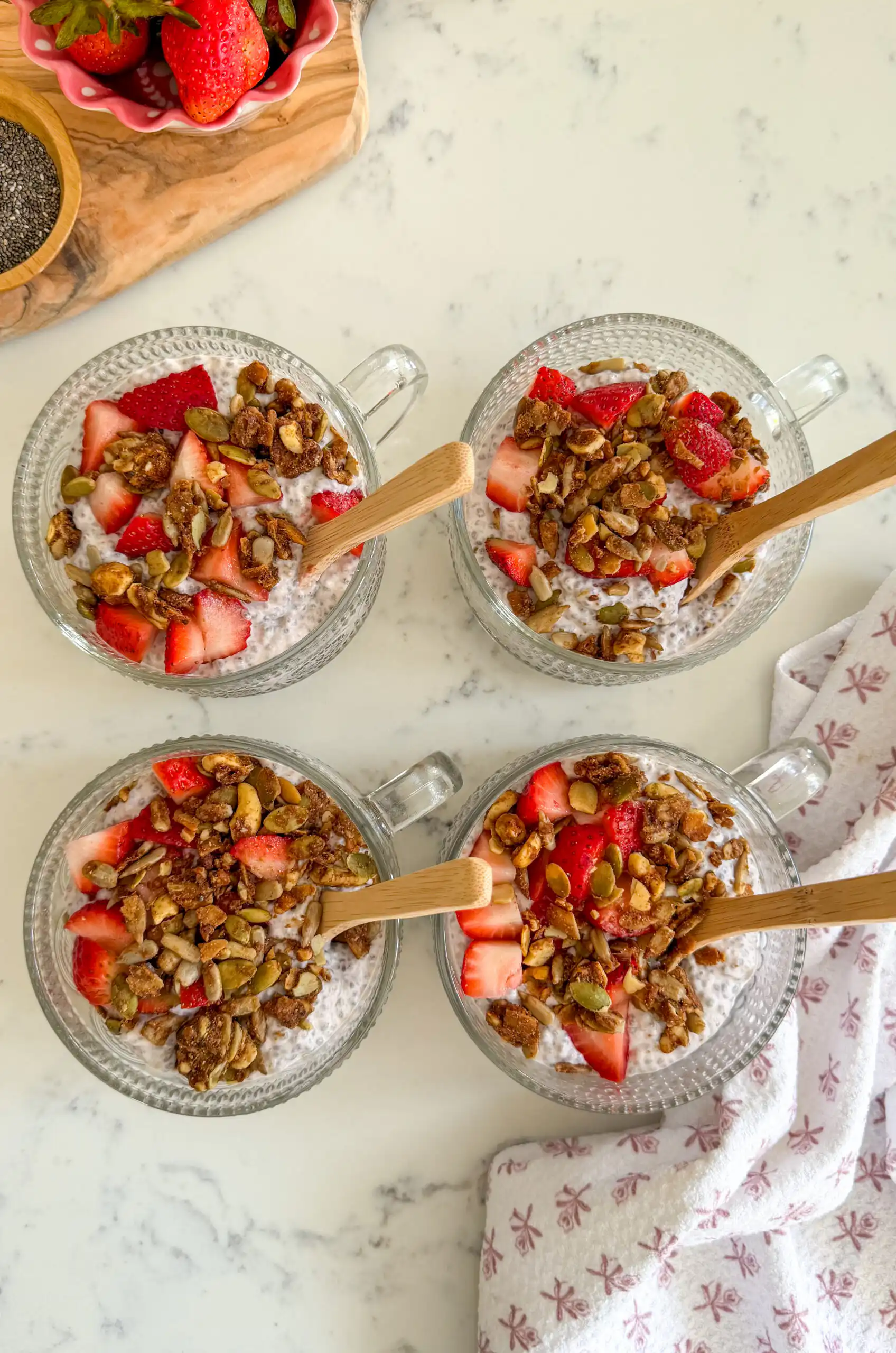 strawberry banana chia pudding